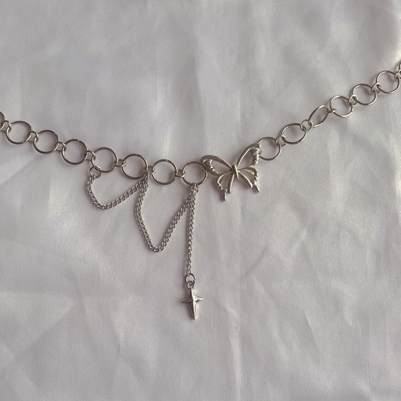 Butterfly Silver a chain Necklace - Picture 2 of 2